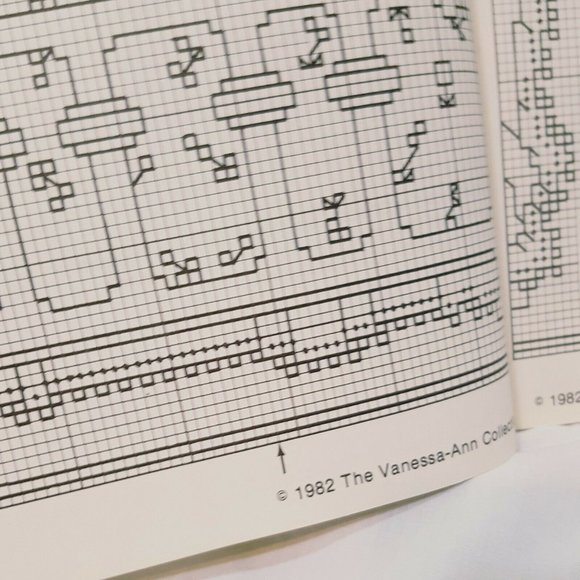 A Teddy Bear Holiday Cross Stitch Sewing Book 1982 - Picture 8 of 12